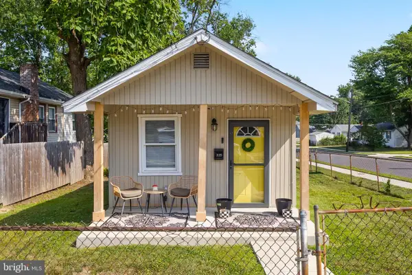 325 W Evergreen Ave, SOMERDALE, NJ 08083