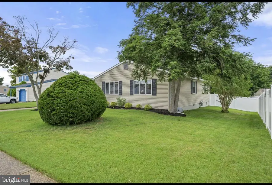 1 Hamilton Dr, Clementon, NJ 08021 - #3