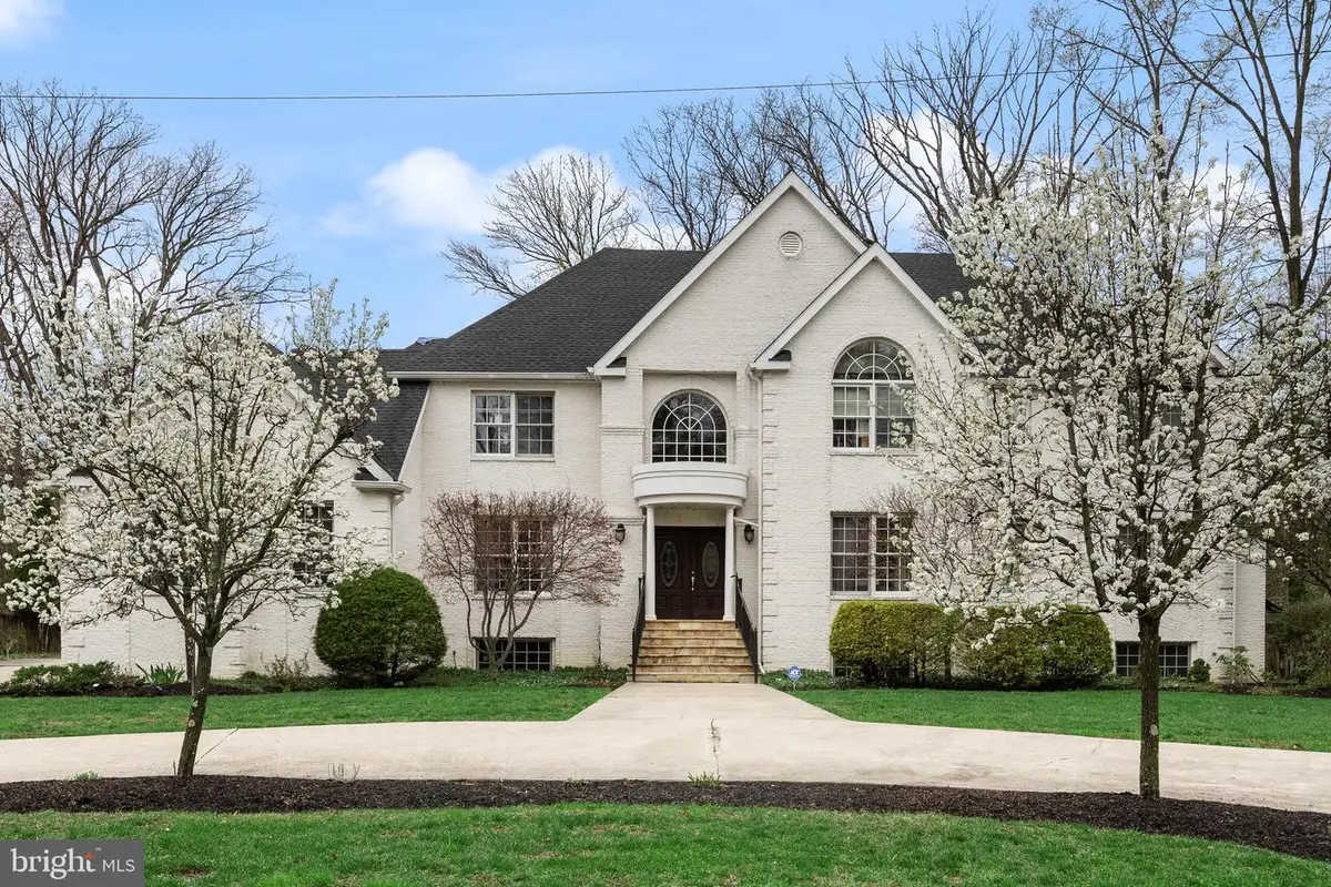 18 Cooper Run Dr, Cherry Hill, NJ 08003 - #1
