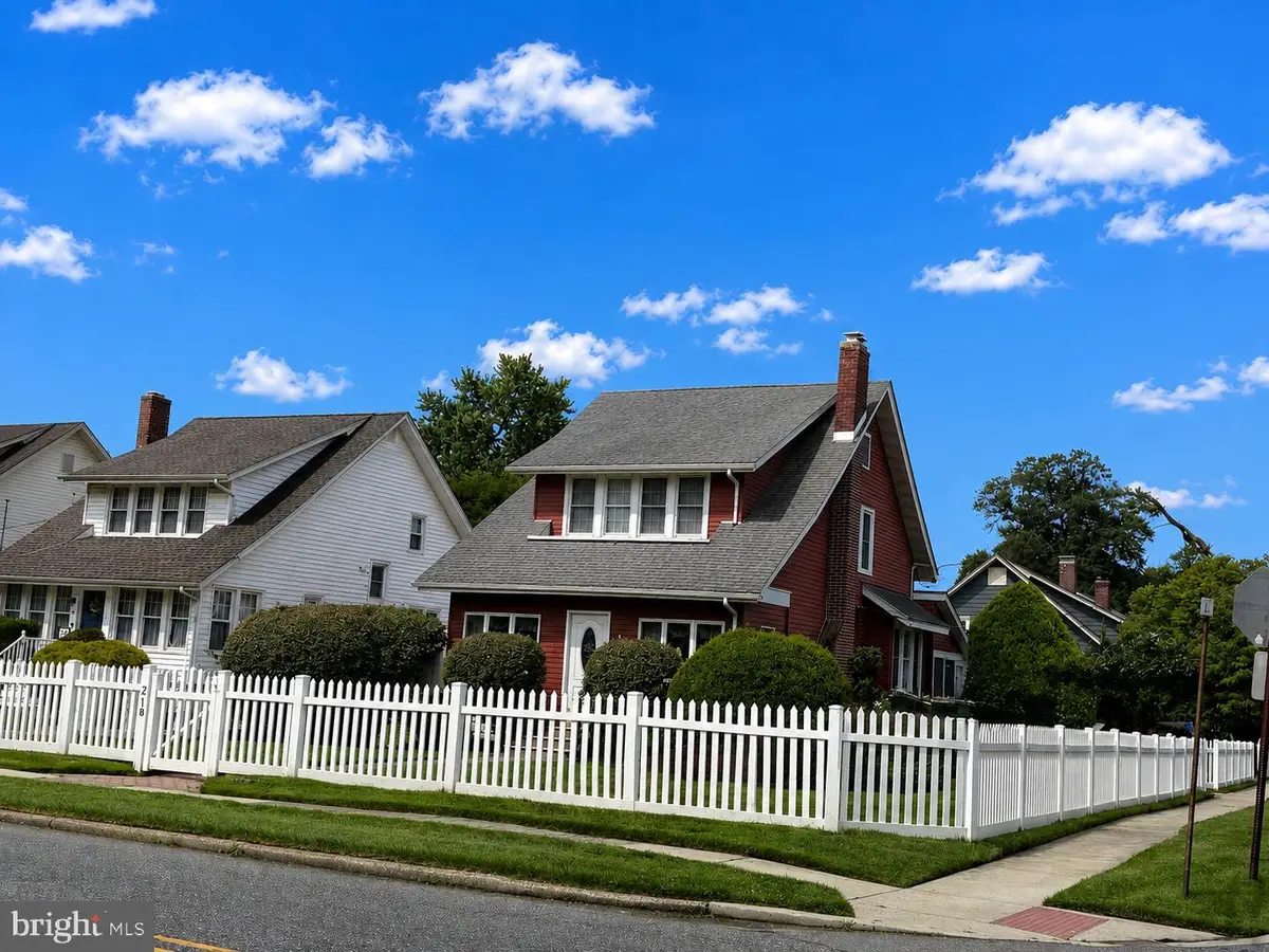 218 N Warwick Rd, Magnolia, NJ 08049 - #1