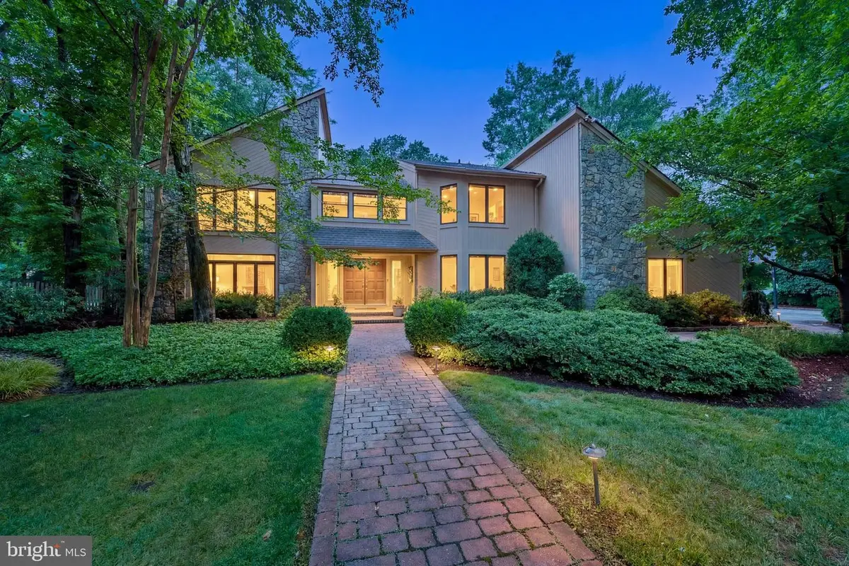 43 Southwood Dr, Cherry Hill, NJ 08003 - #1