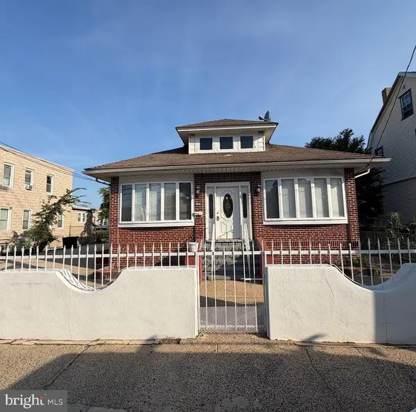 3265 River Rd, CAMDEN, NJ 08105