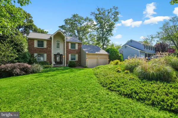 1709 Lark Ln, CHERRY HILL, NJ 08003
