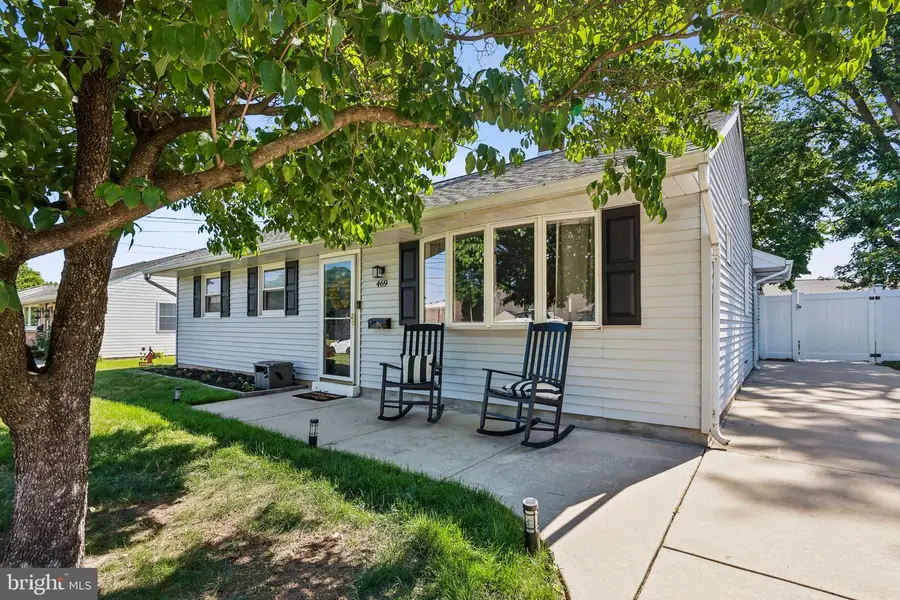 469 Windsor Dr, Bellmawr, NJ 08031 - #3