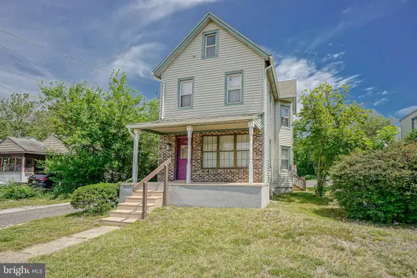 219 White Horse Pike, CLEMENTON, NJ 08021
