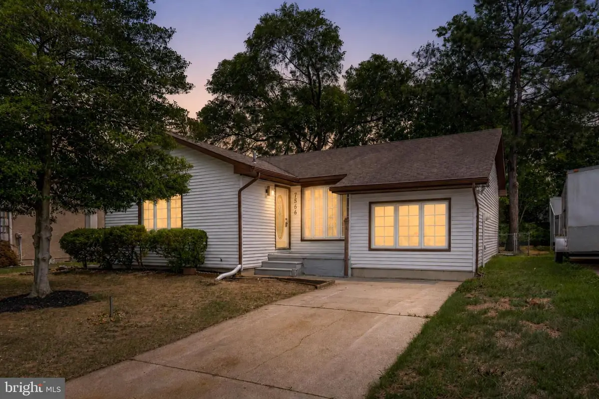 7566 Msgr Fallon Dr, Pennsauken, NJ 08109 - #1