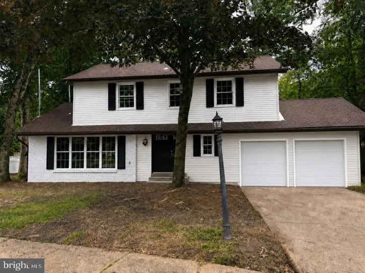 8 Villanova Ct, Berlin, NJ 08009 - #2