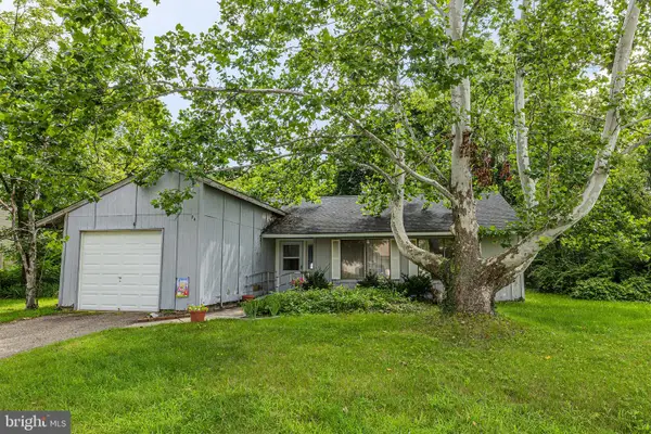 84 Eastmont Ln, SICKLERVILLE, NJ 08081