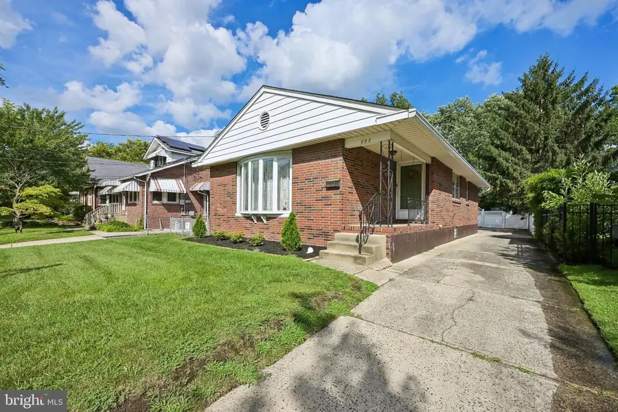 202 Stratford Ave, Haddon, NJ 08108 - #3