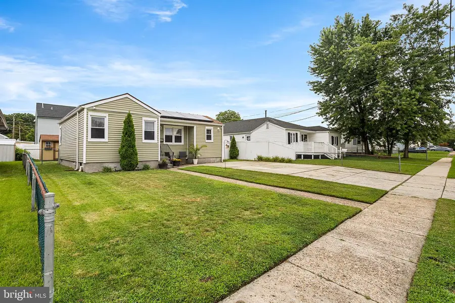 42 Cleveland Ave, Mount Ephraim, NJ 08059 - #2