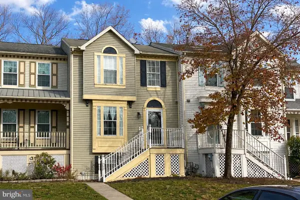 8 Wagon Wheel Dr, SICKLERVILLE, NJ 08081
