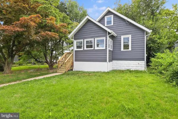 865 N Read Ave, RUNNEMEDE, NJ 08078