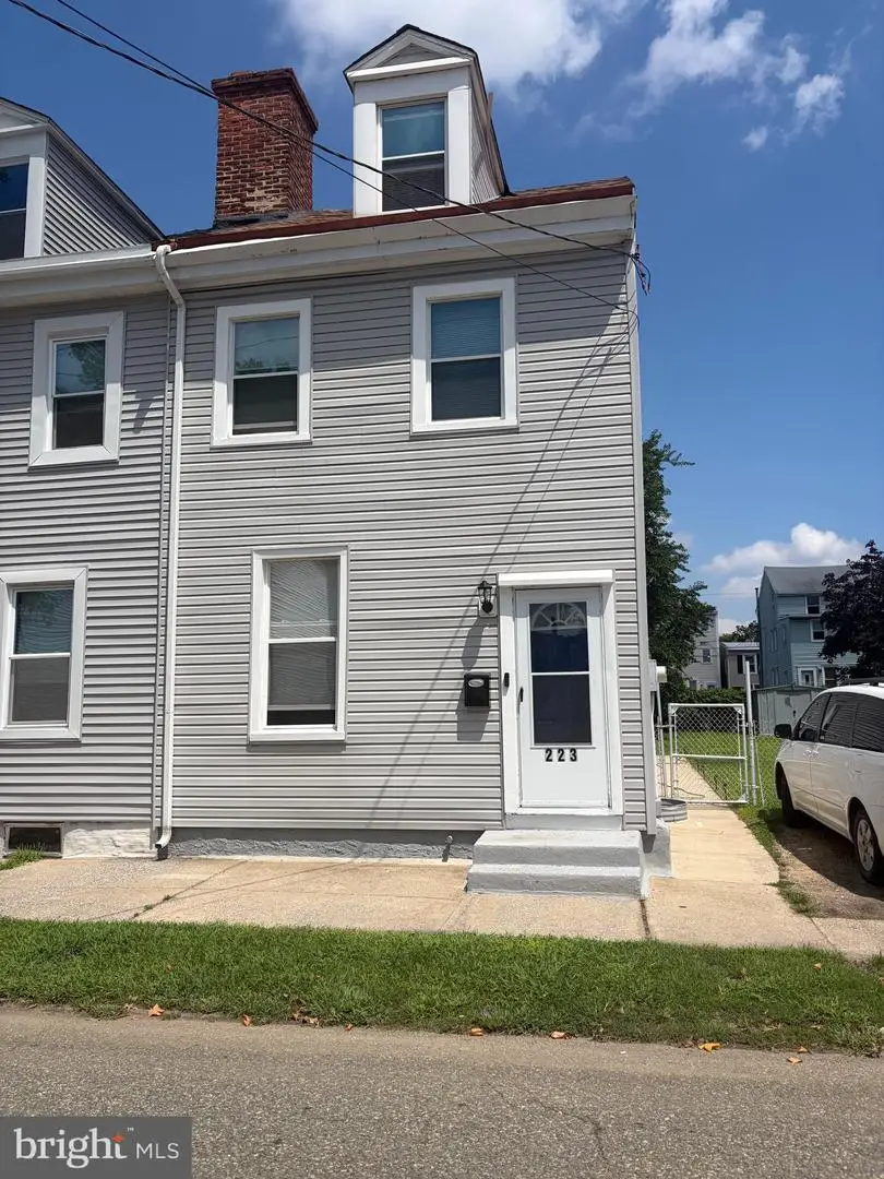 223 Hudson St, Gloucester City, NJ 08030 - #1