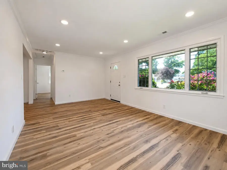 3 Fern Cir, West Berlin, NJ 08091 - #3