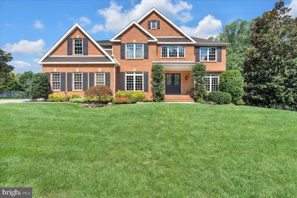 7 Tucker, LAUREL SPRINGS, NJ 08021