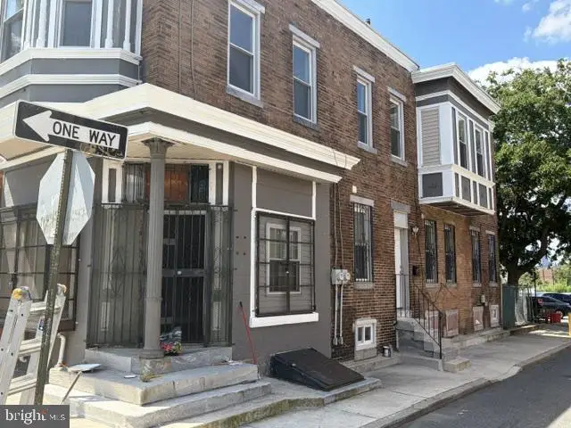 813 N 4th St, Camden, NJ 08102 - #3