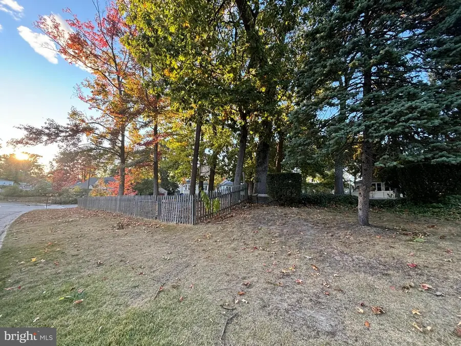 211 W Holly Ave, Oaklyn, NJ 08107 - #3
