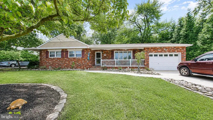 23 Summit Ave, Berlin, NJ 08009 - #2