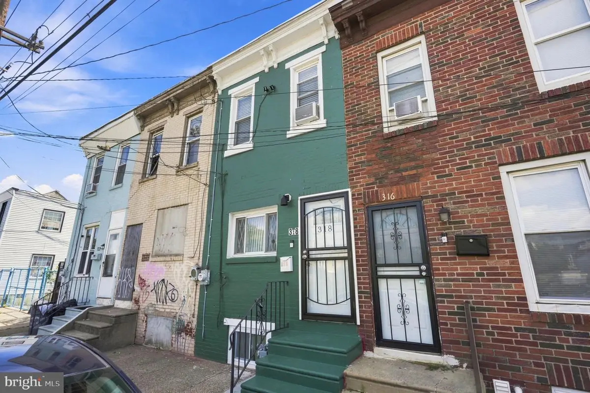 318 Cherry St, Camden, NJ 08103 - #1