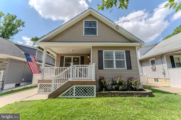 327 Walnut Ave, OAKLYN, NJ 08107