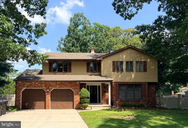 6 Hickory Ln, BERLIN, NJ 08009