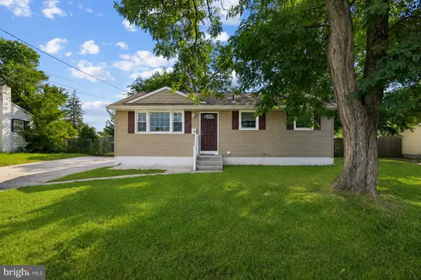 127 Trinity Ave, BLACKWOOD, NJ 08012