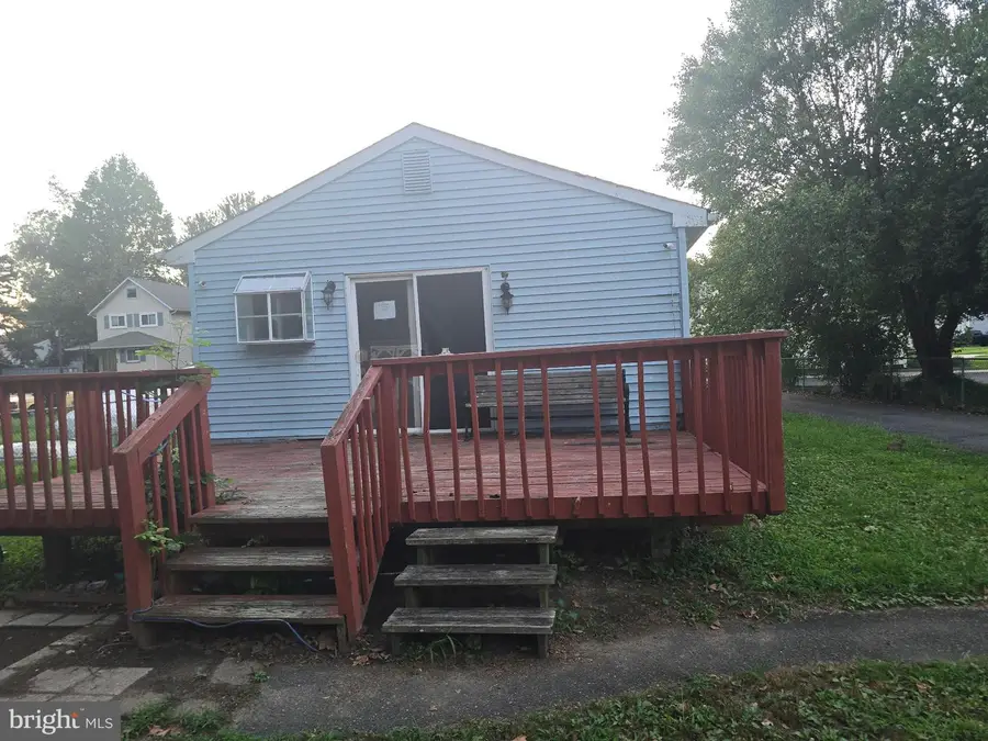 405 Columbia Ave, Lindenwold, NJ 08021 - #2
