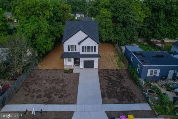 325 Larch Ave, WEST BERLIN, NJ 08091
