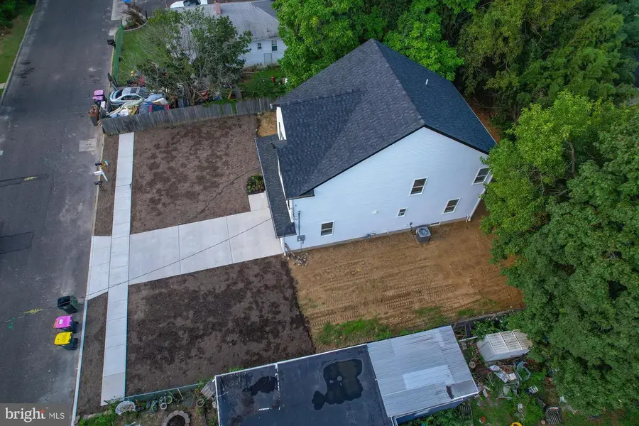 325 Larch Ave, West Berlin, NJ 08091 - #2