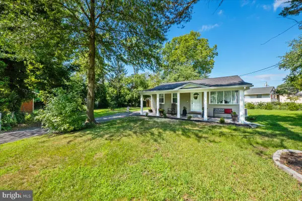 31 W Phoenix Ave, LAWNSIDE, NJ 08045