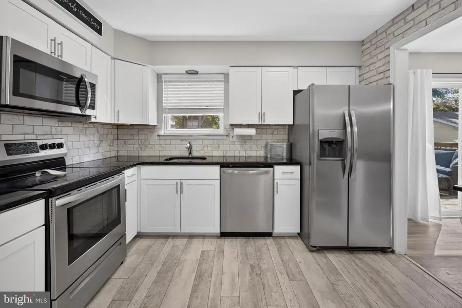 215 Harrison Ave, Blackwood, NJ 08012 - #2
