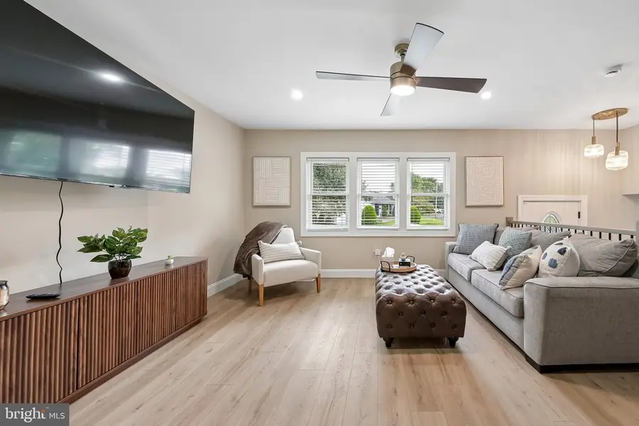 197 Indiana Ave, Blackwood, NJ 08012 - #2