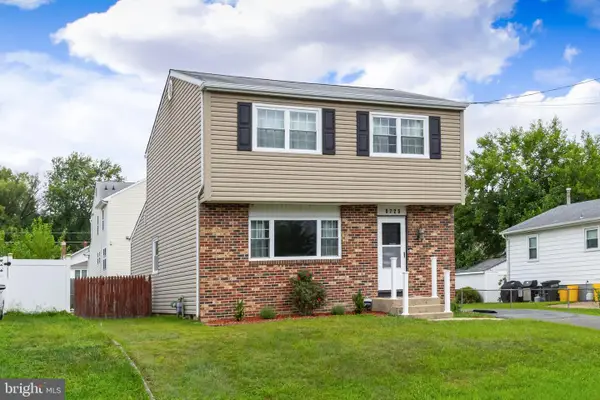 8725 Osler Ave, PENNSAUKEN, NJ 08109