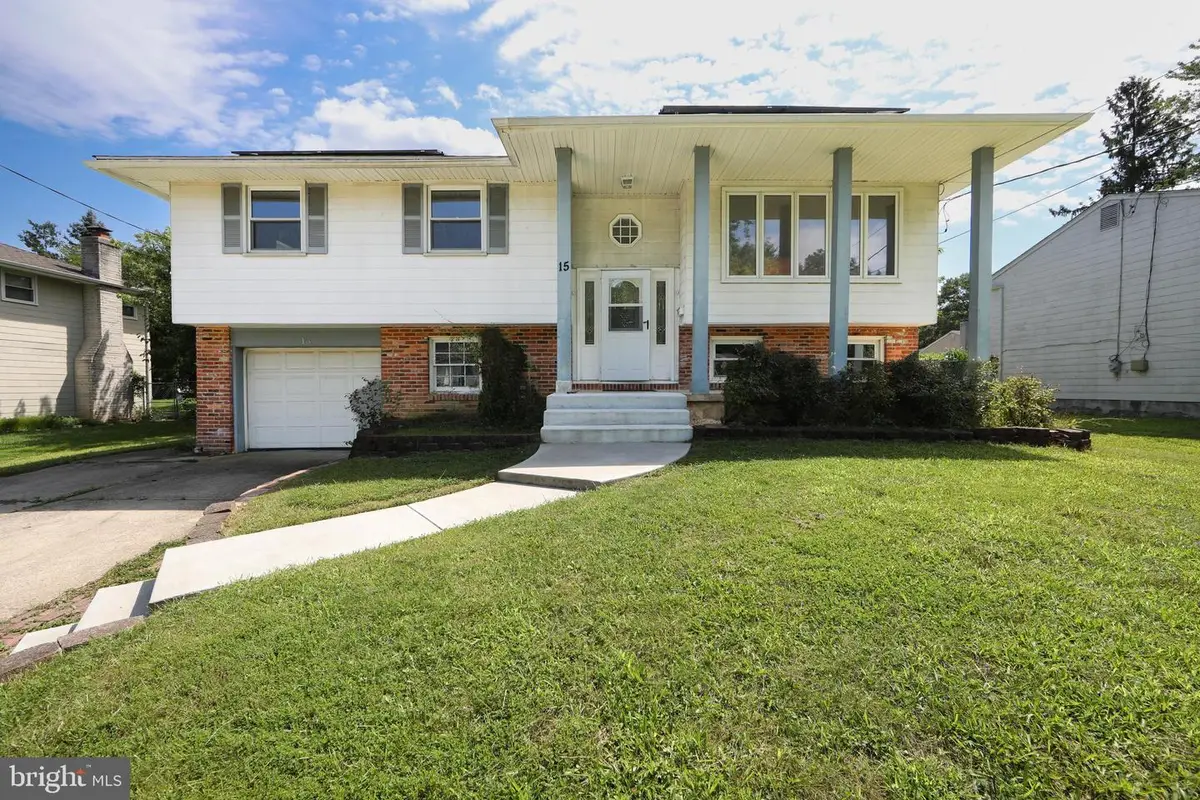 15 Knollwood Dr, Cherry Hill, NJ 08002 - #1