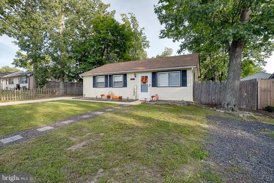 53 Delaware Ave, Sicklerville, NJ 08081 - #2