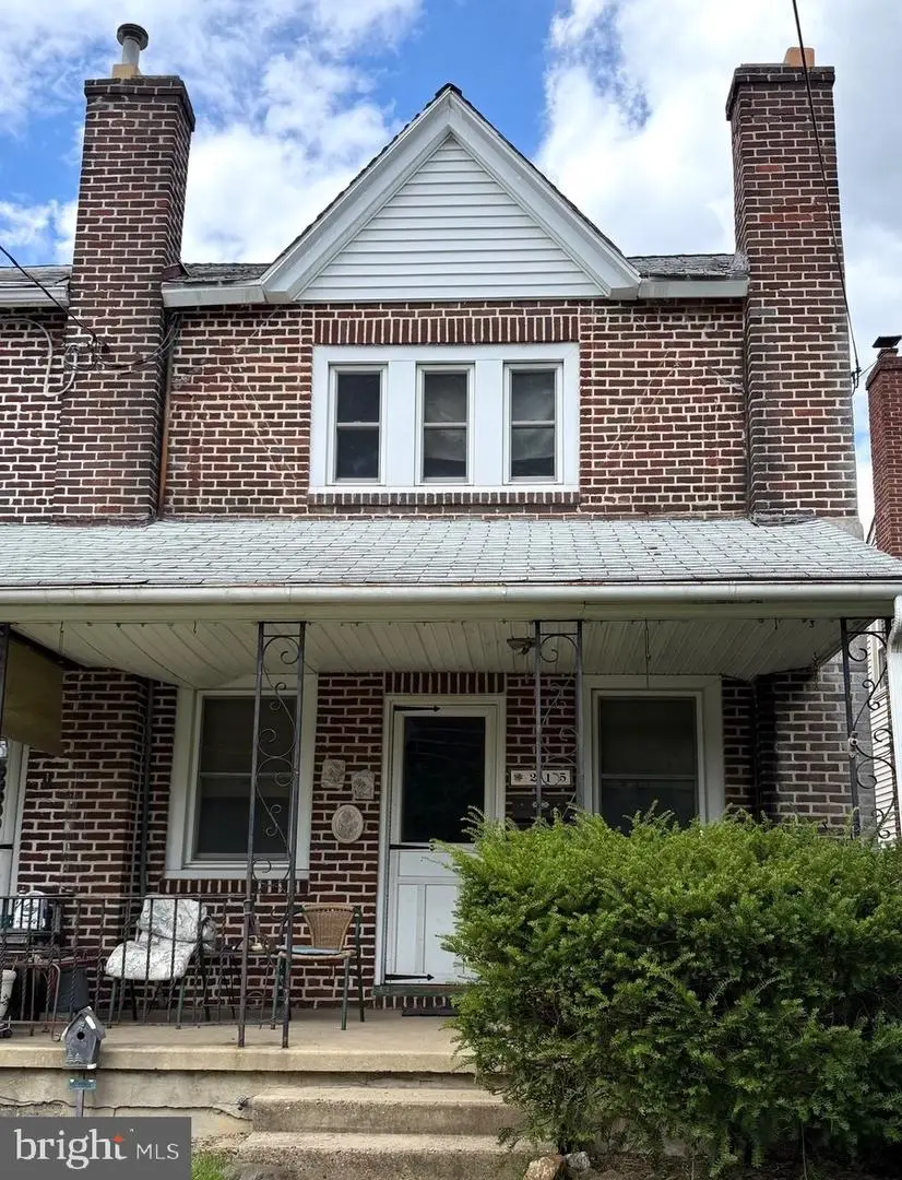 215 E Clinton Ave, Oaklyn, NJ 08107 - #1