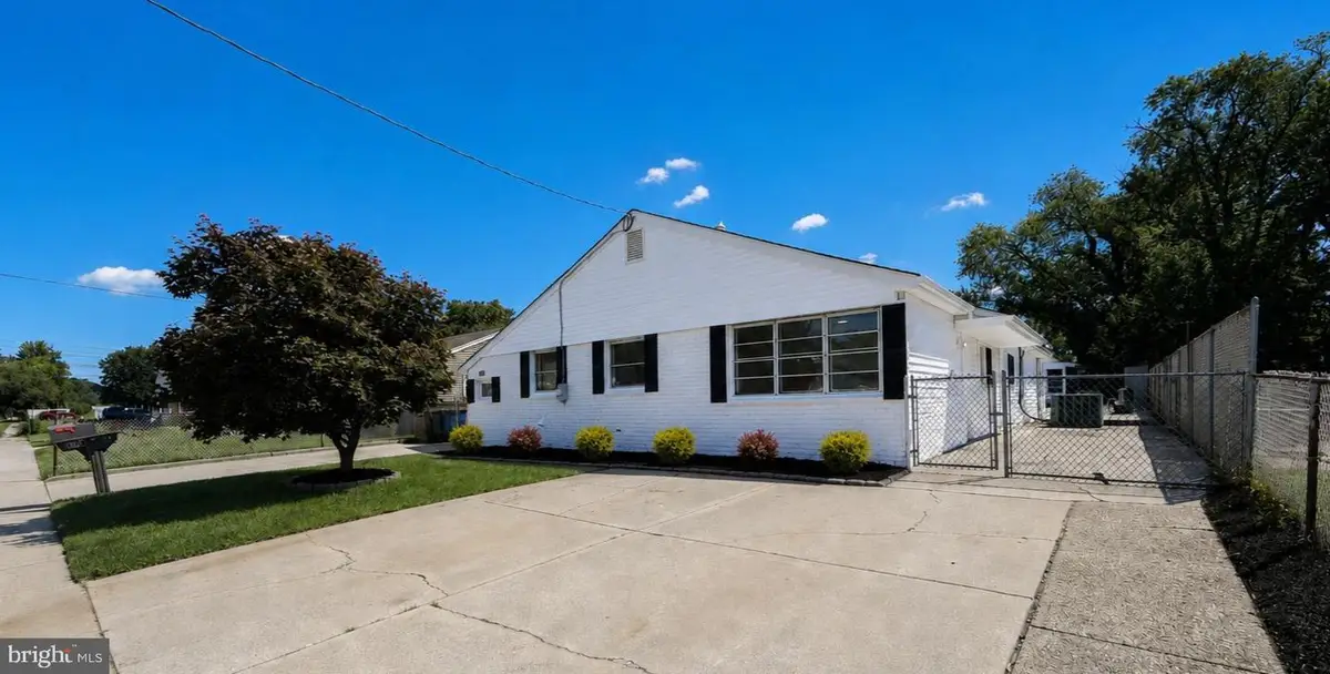 436 Walnut Ave, Gloucester City, NJ 08030 - #1