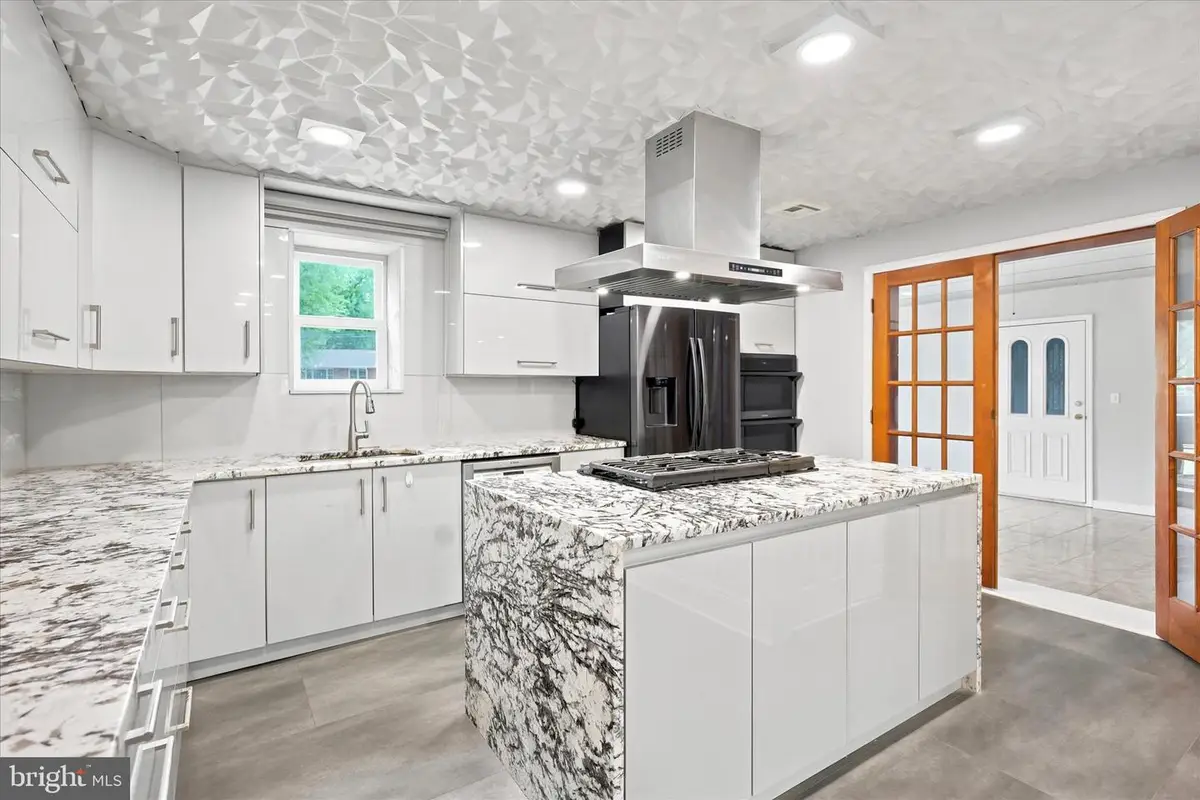 926 Mercer St, Cherry Hill, NJ 08002 - #1