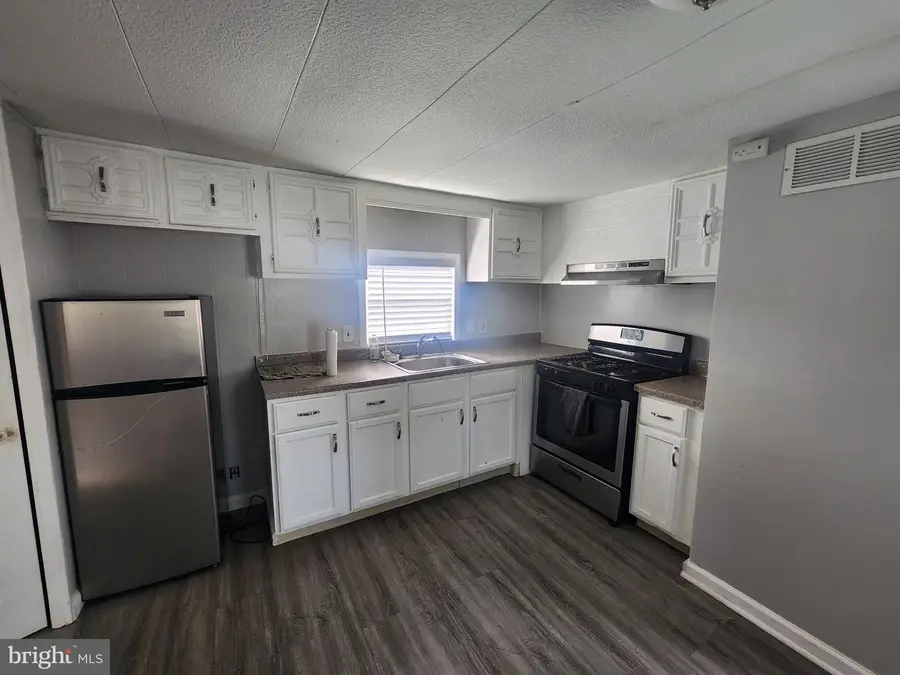 904 Bobwood Ave, Gloucester City, NJ 08030 - #3