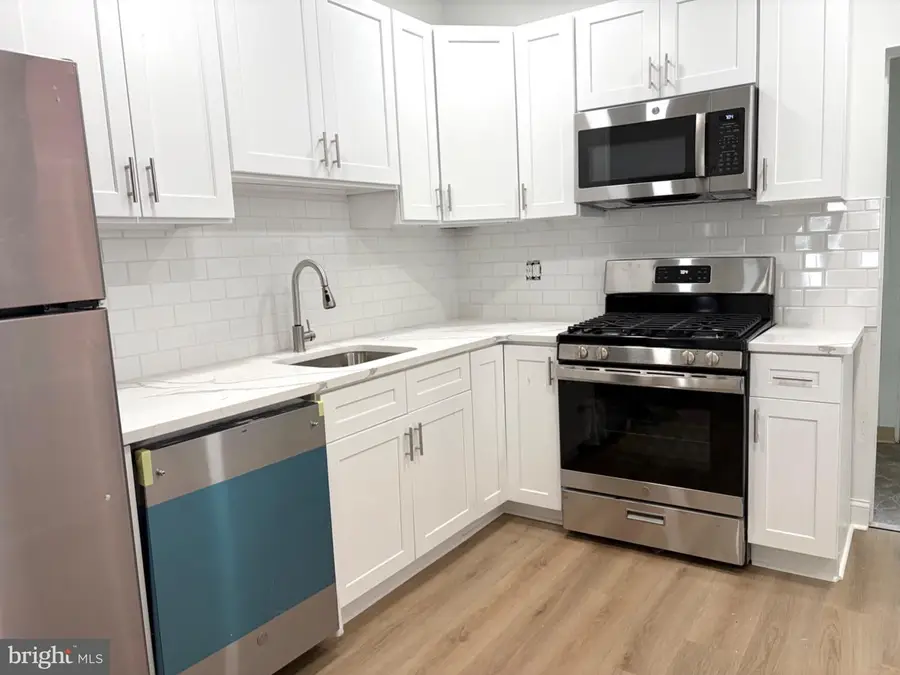 320 Powell St, Gloucester City, NJ 08030 - #3