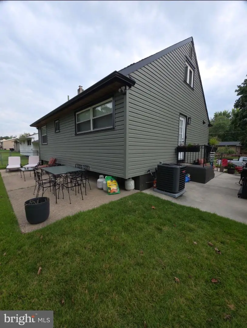 221 Richmond Ave, Blackwood, NJ 08012 - #2