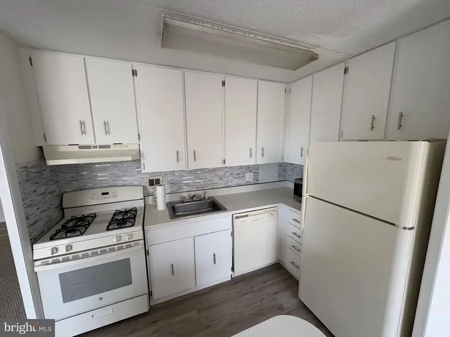 401 Cooper Landing Rd #208, Cherry Hill, NJ 08002 - #2