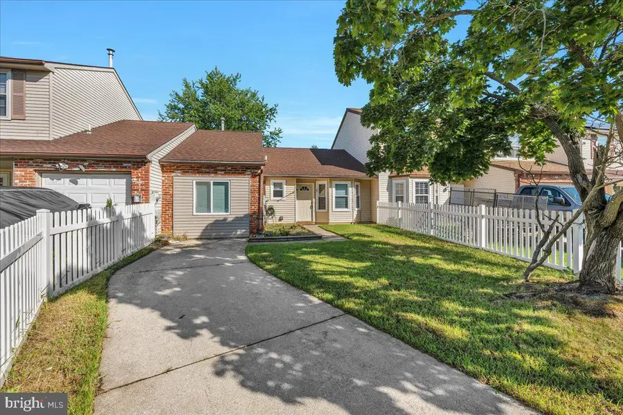 5 Heywood Ln, Sicklerville, NJ 08081 - #2