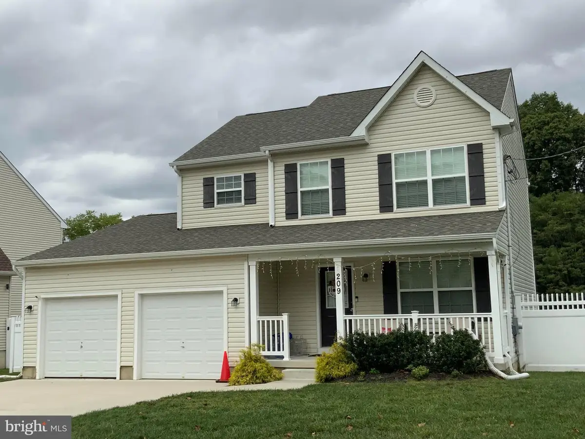 209 Pulaski Ave, Blackwood, NJ 08012 - #1