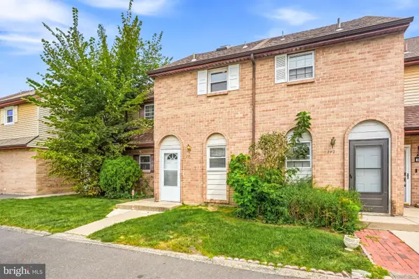 241 La Cascata, CLEMENTON, NJ 08021