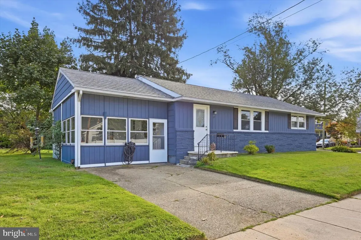 75 N Cedar Ave, Bellmawr, NJ 08031 - #1