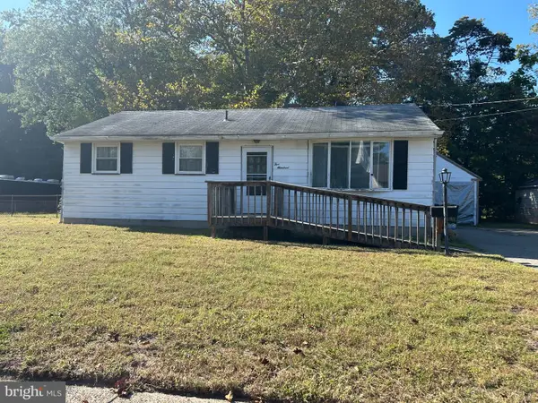 500 Locust Ave, LINDENWOLD, NJ 08021