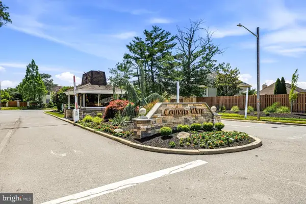 14 Country Walk, CHERRY HILL, NJ 08003