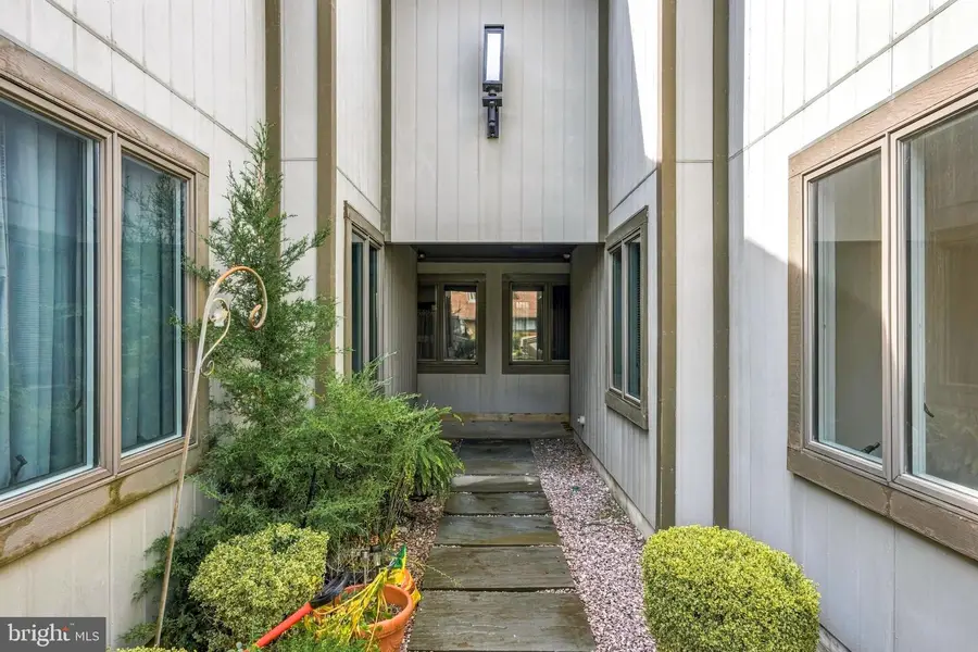 253 Uxbridge Dr, Cherry Hill, NJ 08034 - #3