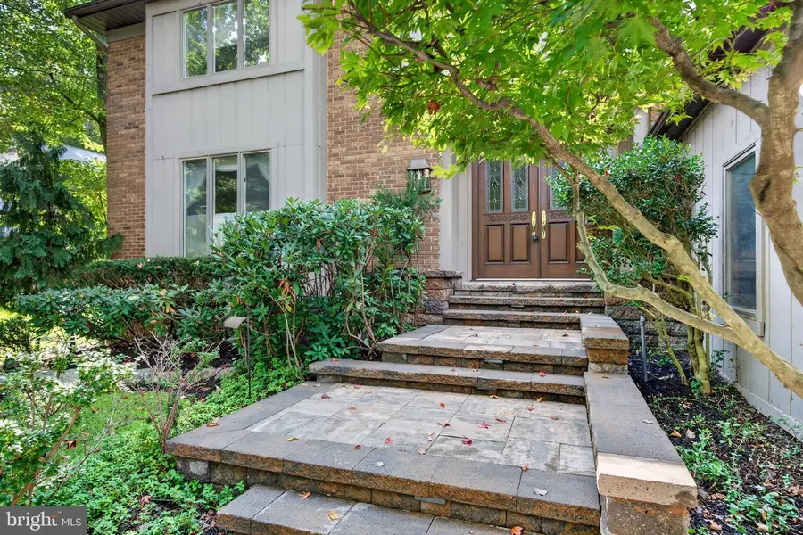 21 Teak Ct, Cherry Hill, NJ 08003 - #2